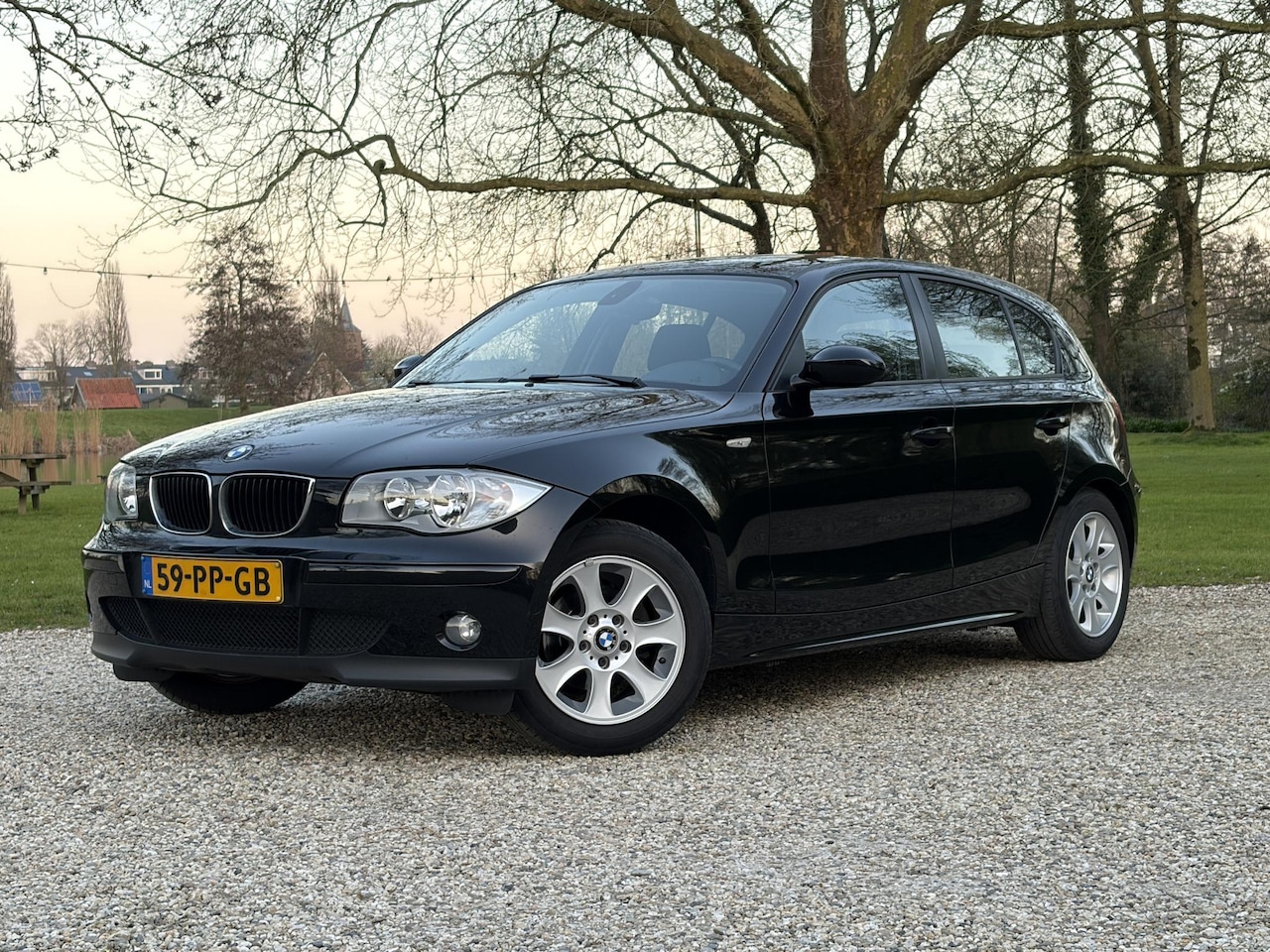 BMW 1-serie - 116i High Executive 116i High Executive - AutoWereld.nl