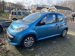 Peugeot 107 - 1.0-12V XR