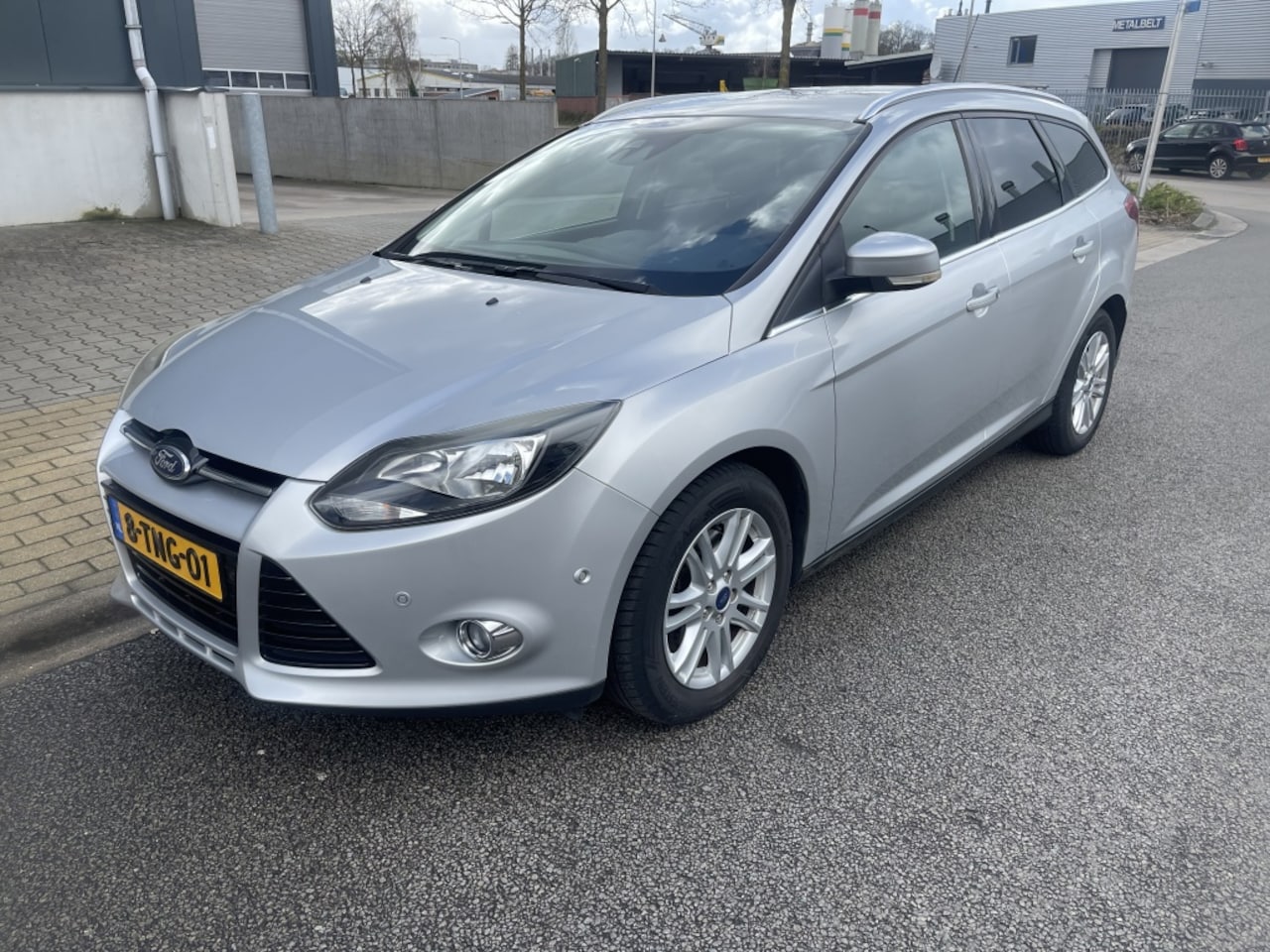 Ford Focus Wagon - 1.6 EcoB. Titanium , Dist. riem is vervangen - AutoWereld.nl