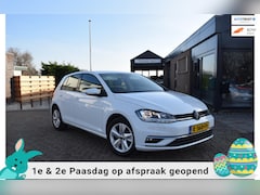 Volkswagen Golf - 1.0 TSI Trendline Camera Carplay