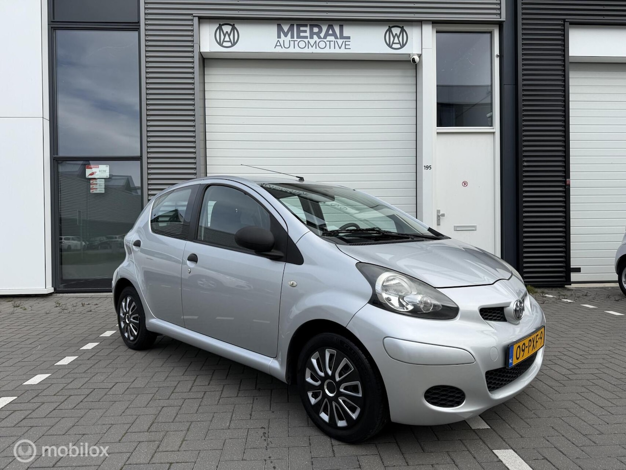 Toyota Aygo - 1.0-12V Access 5Drs Airco NAP APK APRIL 2027 - AutoWereld.nl
