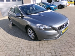 Volvo V40 - 2.0 D4 momentum business