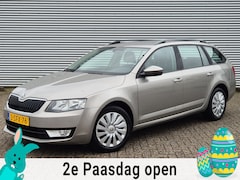 Skoda Octavia Combi - 1.6 TDI Greentech Ambition Dealer Onderhouden