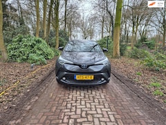 Toyota C-HR - 1.8 Hybrid Business Intro