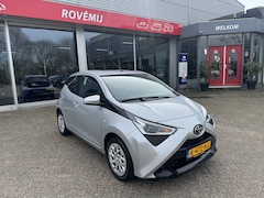 Toyota Aygo - 1.0 VVT-i x-play Carplay, Camera, Airco