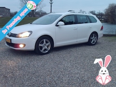 Volkswagen Golf Variant - 1.6 TDI Highline BlueMotion - Airco - Navigatie Tweede Paasdag open van 12:00- tot 16:00 u