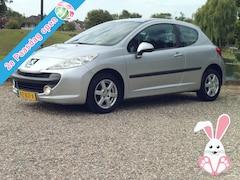 Peugeot 207 - 1.4 VTi XR - Airco Tweede Paasdag open van 12:00- tot 16:00 uur open