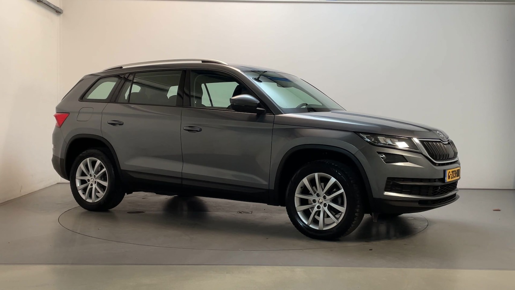Skoda Kodiaq - 1.5 TSI DSG Limited Business Edition LED Leder-Stof Camera Stoelverwarming DAB+ - AutoWereld.nl