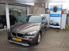 BMW X1 - sDrive18i Executive AUTOMAAT NAVI SPORTSTOELEN
