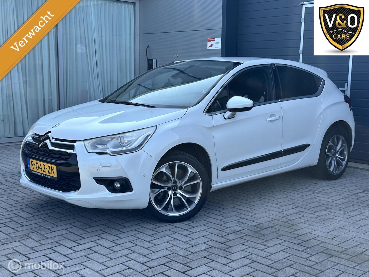 Citroën DS4 - 1.6 THP Sport Chic 1.6 THP Sport Chic - AutoWereld.nl