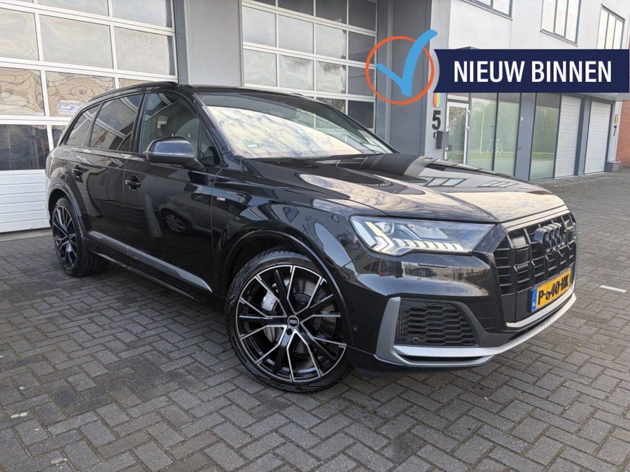 Audi Q7 - 55 TFSI e q Pro L+ / HUD DISPLAY/ELK TREKHAAK - AutoWereld.nl