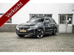 BMW iX3 - Executive 80 kWh | 3 jaar garantie op HV pakket Leder | Pano | AppleCarplay | Camera