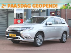 Mitsubishi Outlander - 2.4 PHEV *Pure+* | Trekhaak | Carplay | Camera | Cruise & Climate Control | Stoelverwarmin