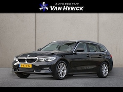 BMW 3-serie Touring - 318i Sportline | Navigatie | Sportstoelen | Live Cockpit