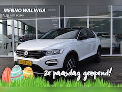Volkswagen T-Roc - 1.5 TSI Style Business|Pano|Automaat|ACC|Camera|Applecarplay|Androidauto|