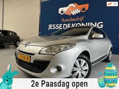 Renault Mégane - 1.6 Expression/ kleur: grijs/ bj.2009/ 5 deurs / Airco / NAP met 226080 km.en APK 08/2026/