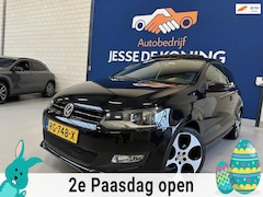 Volkswagen Polo - 1.2 TSI Comfortline / bj.2012 / kleur:zwart/ panoramadak / airco/ sportvelgen/APK 11/2026