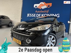 Peugeot 207 CC - 1.6 VTi / bj.2008 / kleur: zwart / airco / trekhaak / sportvelgen / boekjes /NAP 145146 km