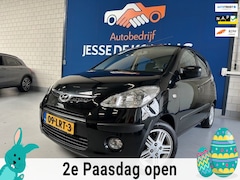 Hyundai i10 - 1.1 Dynamic XL / 5 deurs / airco / sportvelgen / nieuwe distributie / apple / android / NA