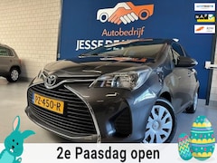 Toyota Yaris - 1.0 VVT-i Now/bj.2016/kleur: grijs / airco/ 5 deurs/ NAP met 120028 km.en APK tot 10/2026/