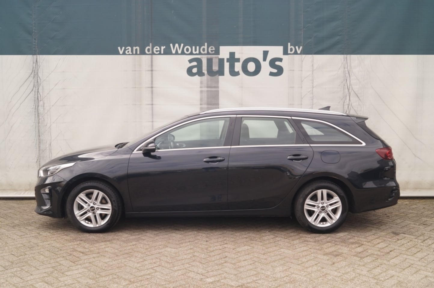 Kia Cee'd Sportswagon - Ceed SW 1.6 CRDi DynamicLine -NAVI-ECC-PDC- - AutoWereld.nl