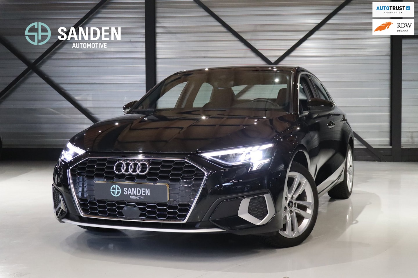 Audi A3 Limousine - 30 TFSI Advanced edition Limousine|Automaat|Led|Navi|Electrische stoelen|Parkeersensoren|1 - AutoWereld.nl