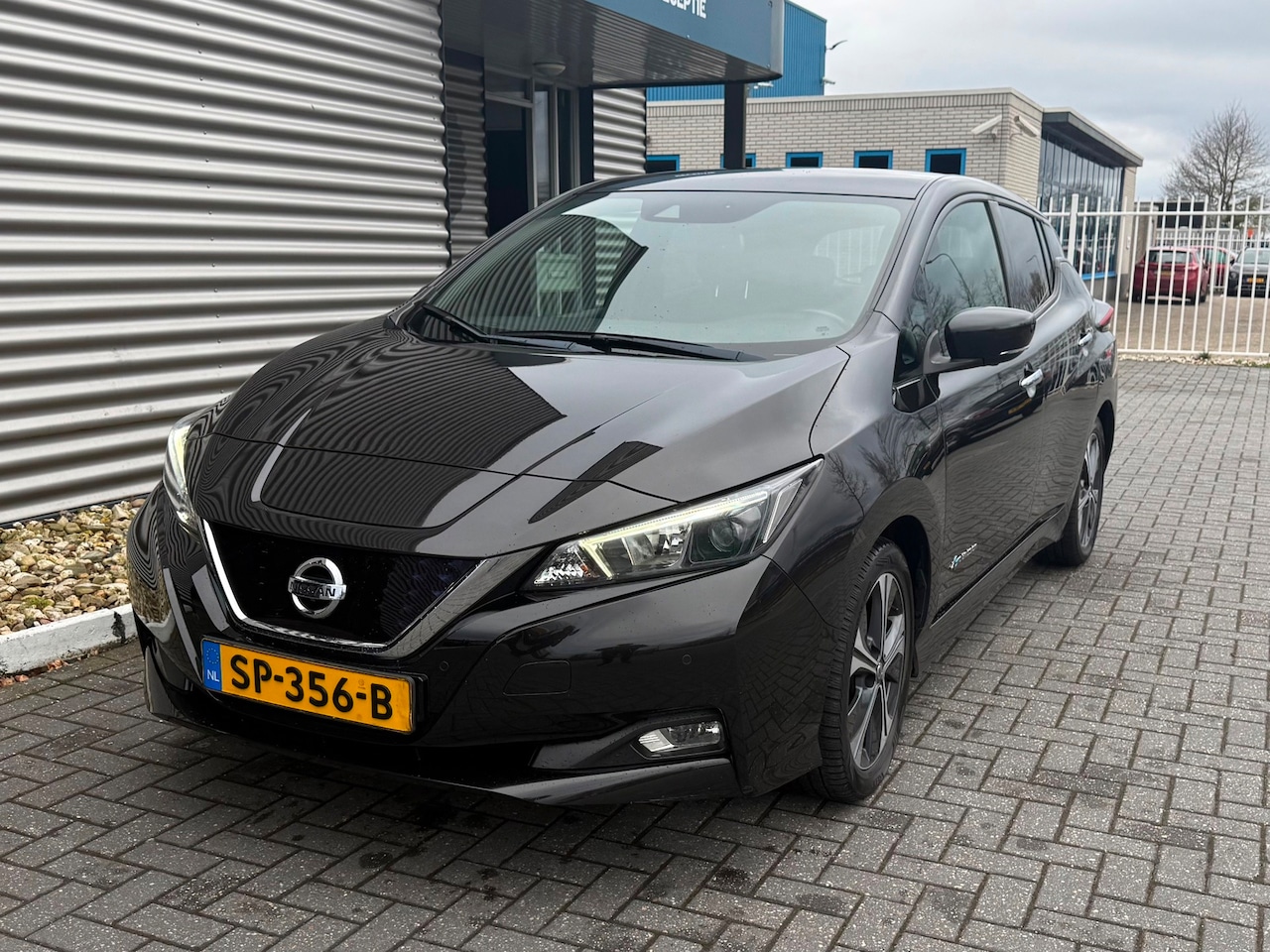 Nissan LEAF - 2.ZERO EDITION 40 kWh 2.ZERO EDITION 40 kWh - AutoWereld.nl