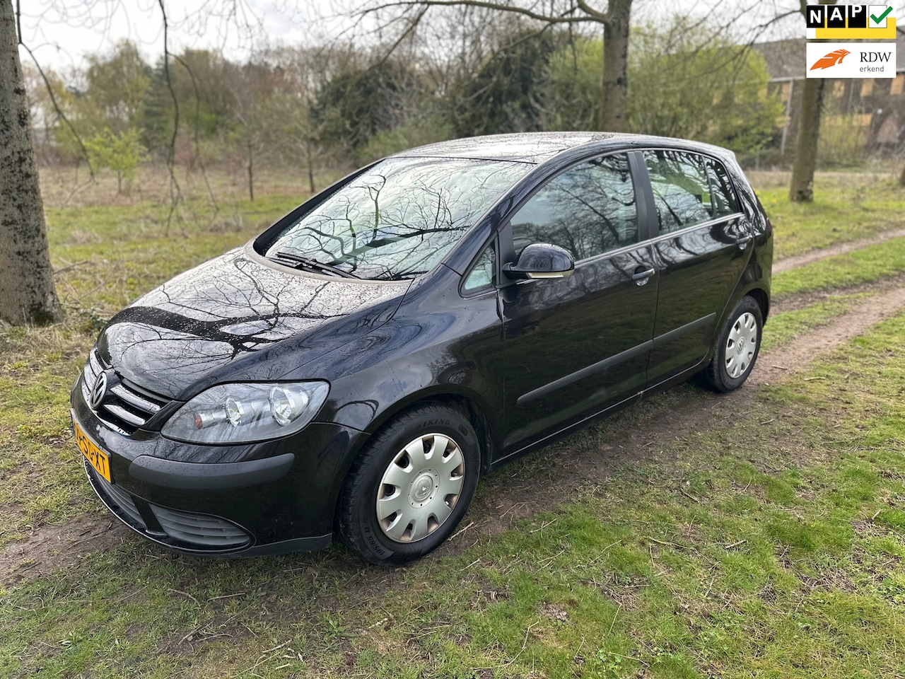 Volkswagen Golf Plus - 1.6 FSI Turijn APK 13-08-2026 Automaat niet 100% - AutoWereld.nl