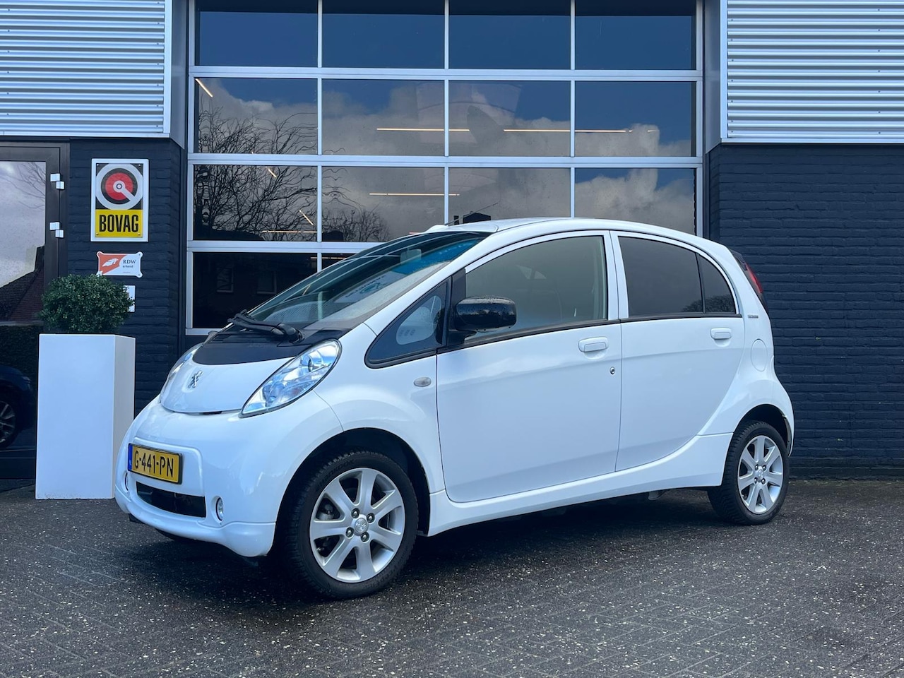 Peugeot iOn - Active ELEKTRISCH, Automaat, Airco, Icnl BTW, NAP - AutoWereld.nl