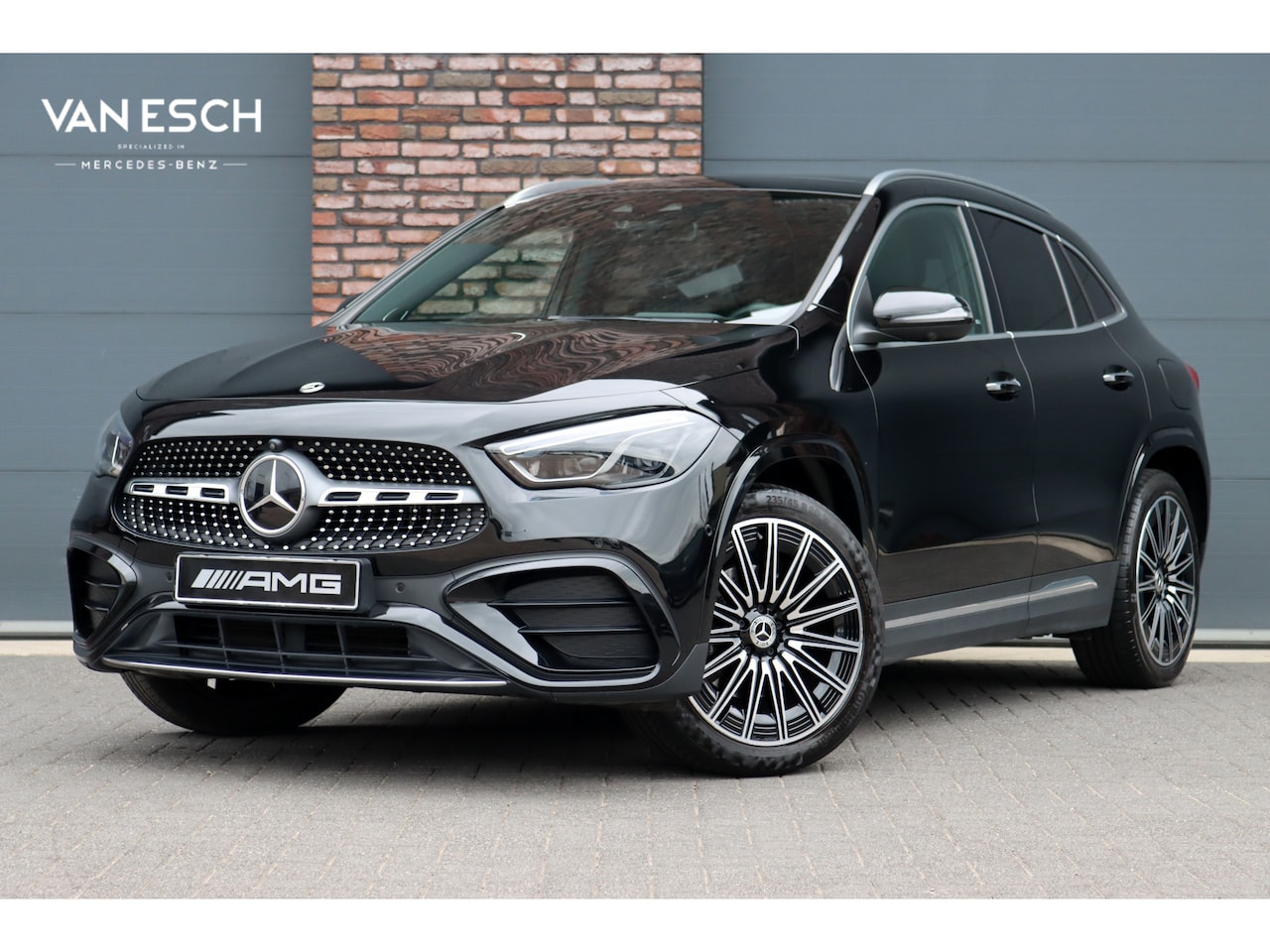 Mercedes-Benz GLA-Klasse - 250 e AMG Line | Distronic+ | Panoramadak | Memory | Verwarmd Stuurwiel | HUD | Keyless Go - AutoWereld.nl