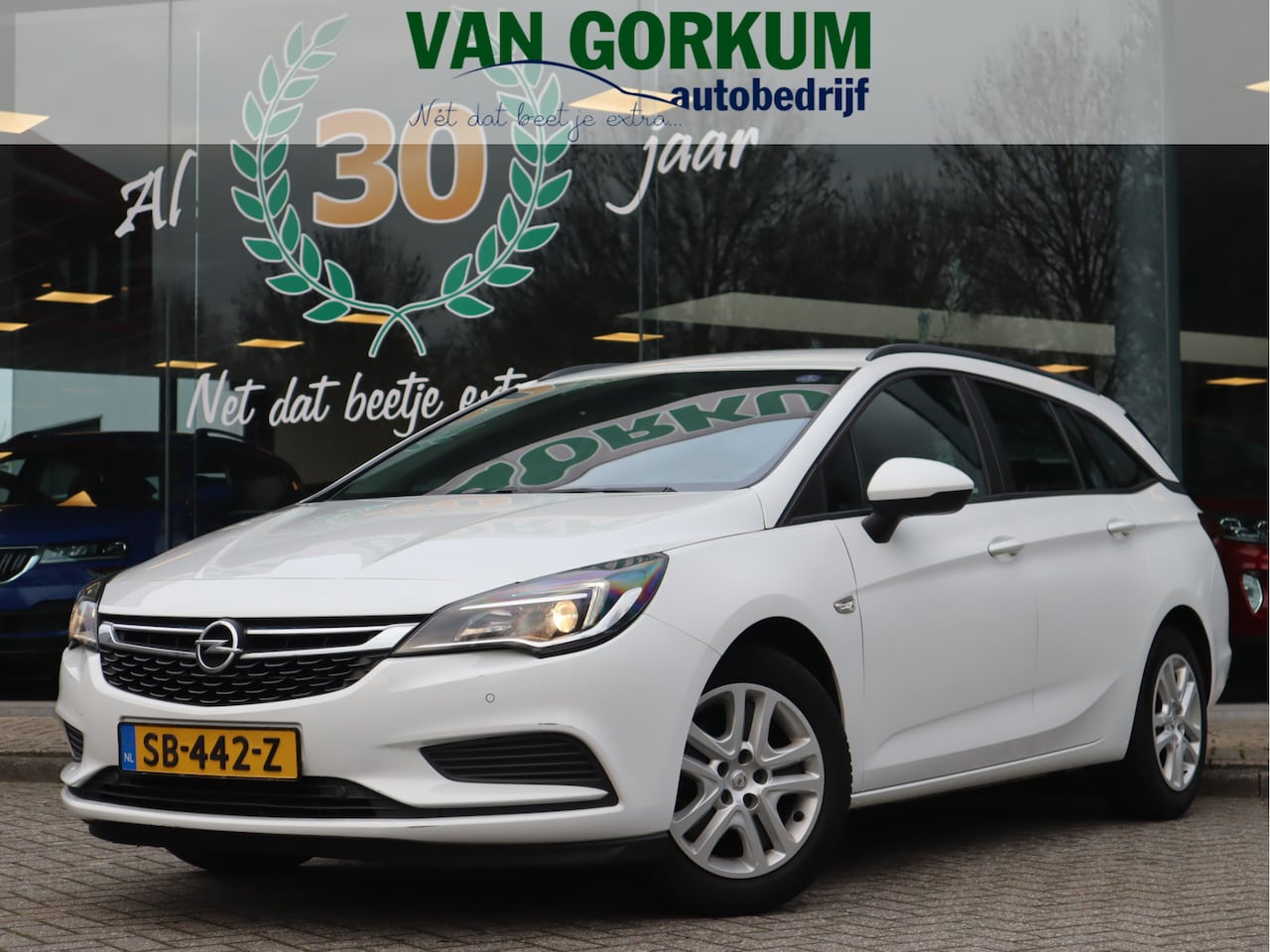 Opel Astra Sports Tourer - 1.0 Online Edition Navi / Trekhaak /Cruise / Elekramen / - AutoWereld.nl