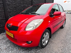 Toyota Yaris - 1.3 VVTi Luna MMT Orgineel NL, NAP, Nieuwe beurt+APK Zeer nettjes inderhouden