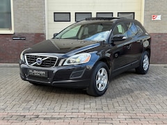 Volvo XC60 - 2.4 D5 AWD Summum Panodak Camera Navigatie Stoelverw