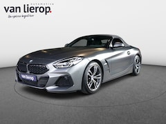 BMW Z4 Roadster - SDrive20i High Executive Edition FROZEN GREY