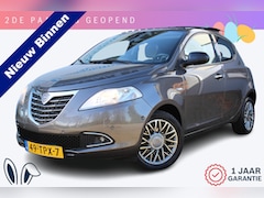 Lancia Y(psilon) - Ypsilon 0.9 TwinAir Platinum | Incl. 12 maanden Garantie | Panorama dak | Parkeersensoren