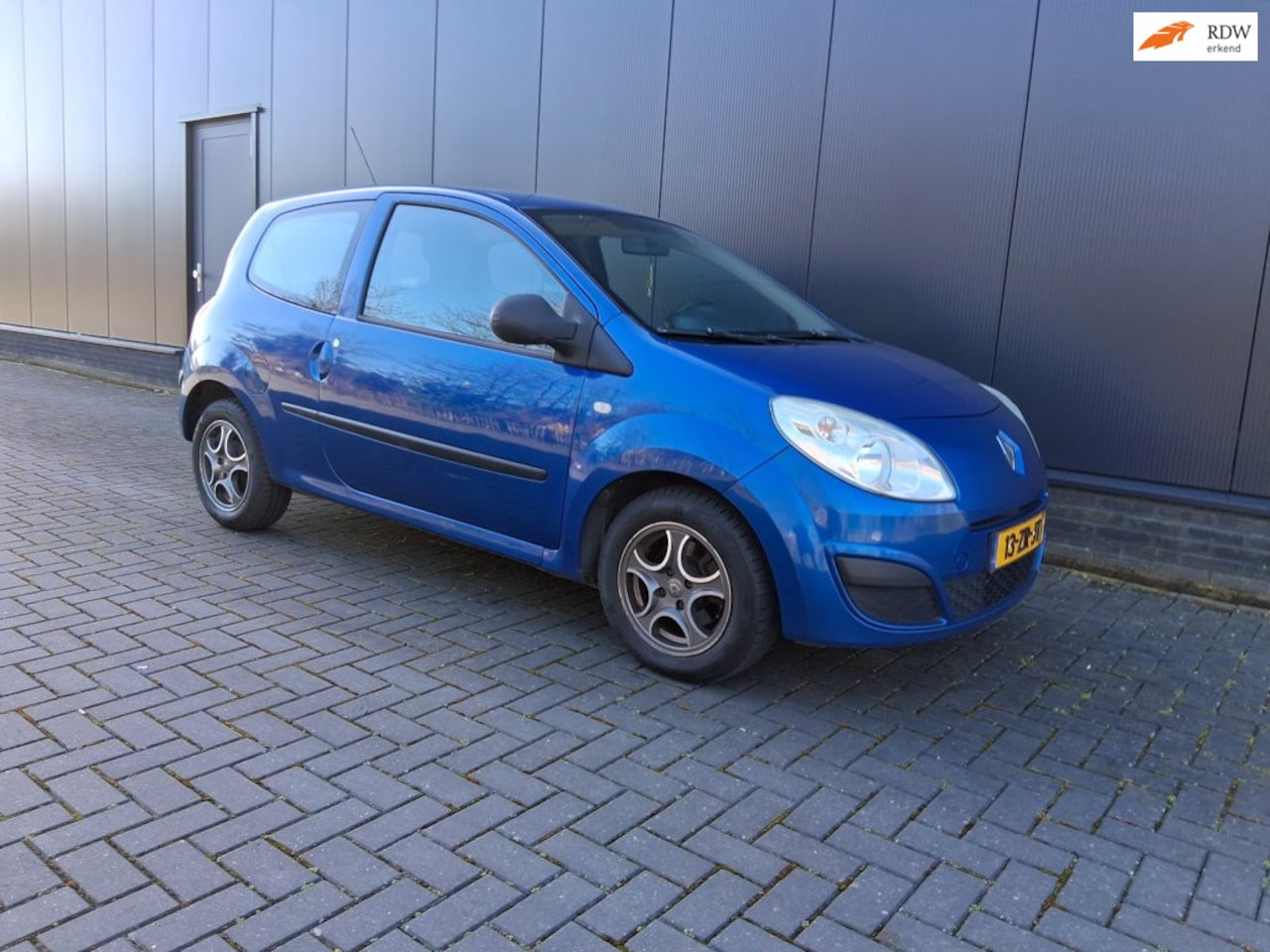 Renault Twingo - 1.2 Authentique / apk 4-3-2027 - AutoWereld.nl