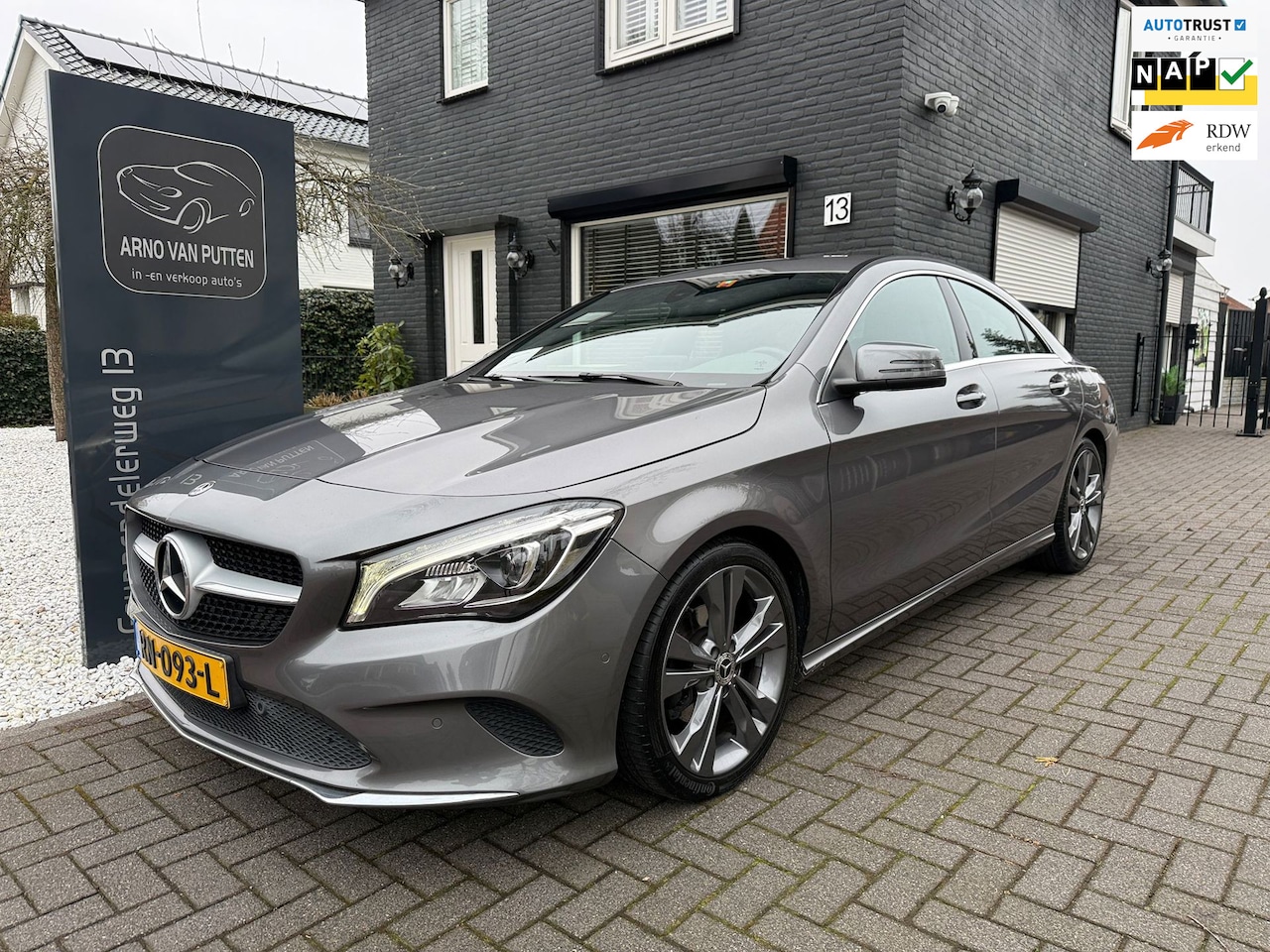 Mercedes-Benz CLA-Klasse - 180 Business Solution /Camera /Led / Half leer - AutoWereld.nl