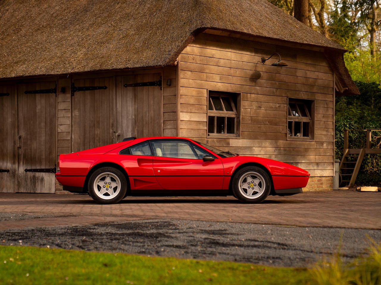 Ferrari 208 - GTB Turbo | Perfectly maintained - AutoWereld.nl