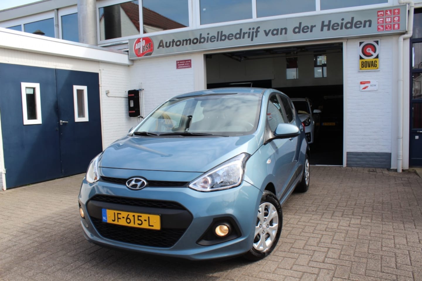 Hyundai i10 - 1.0i i-Motion Automaat - AutoWereld.nl