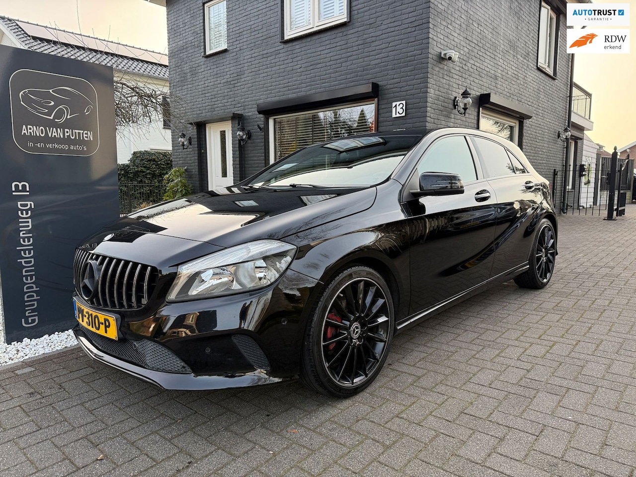 Mercedes-Benz A-klasse - 160 /AMG Pakket /19 inch /Half leer /Stoelverwarming - AutoWereld.nl