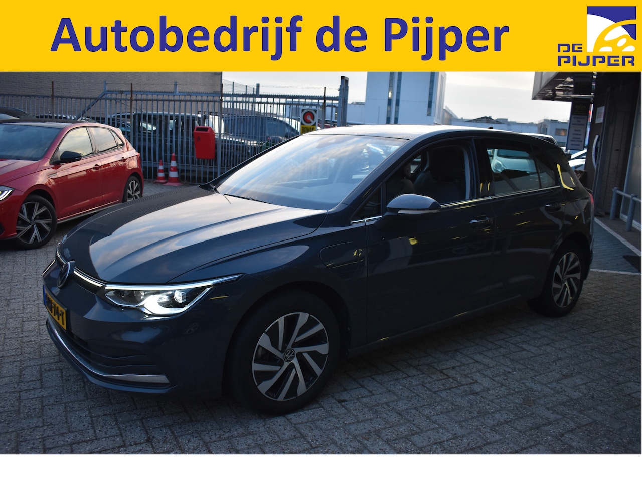 Volkswagen Golf - 1.4 eHybrid Style 1.4 eHybrid Style, BOEKJES,NAP EN ONDERHOUDSHISTORIE - AutoWereld.nl