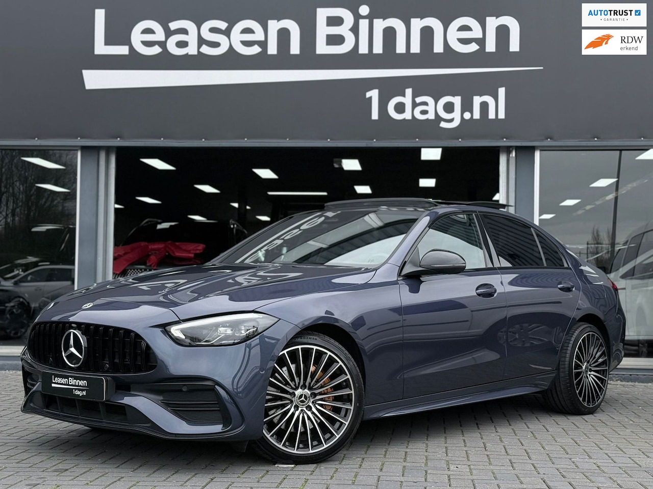 Mercedes-Benz C-klasse - 300e 4MATIC AMG/Pano/Memory/Headup/Burm+ - AutoWereld.nl