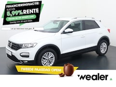 Volkswagen T-Roc - 1.0 TSI Style | 110 PK | Climate control | Parkeersensoren | Adaptive cruise control |