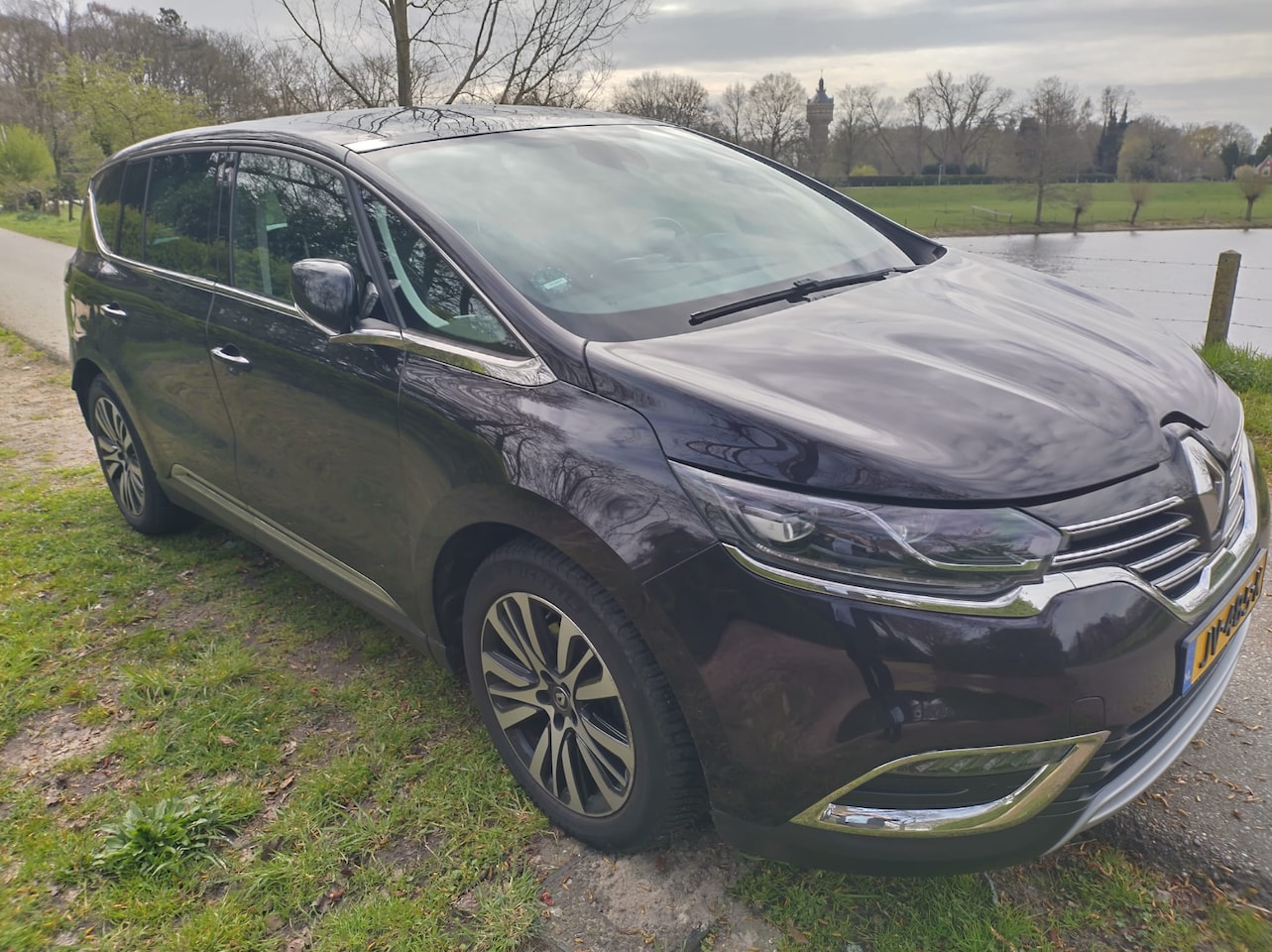 Renault Espace - 1.6 TCe Initiale Paris 7p. Noir Améthyste 4control met panoramadak - AutoWereld.nl
