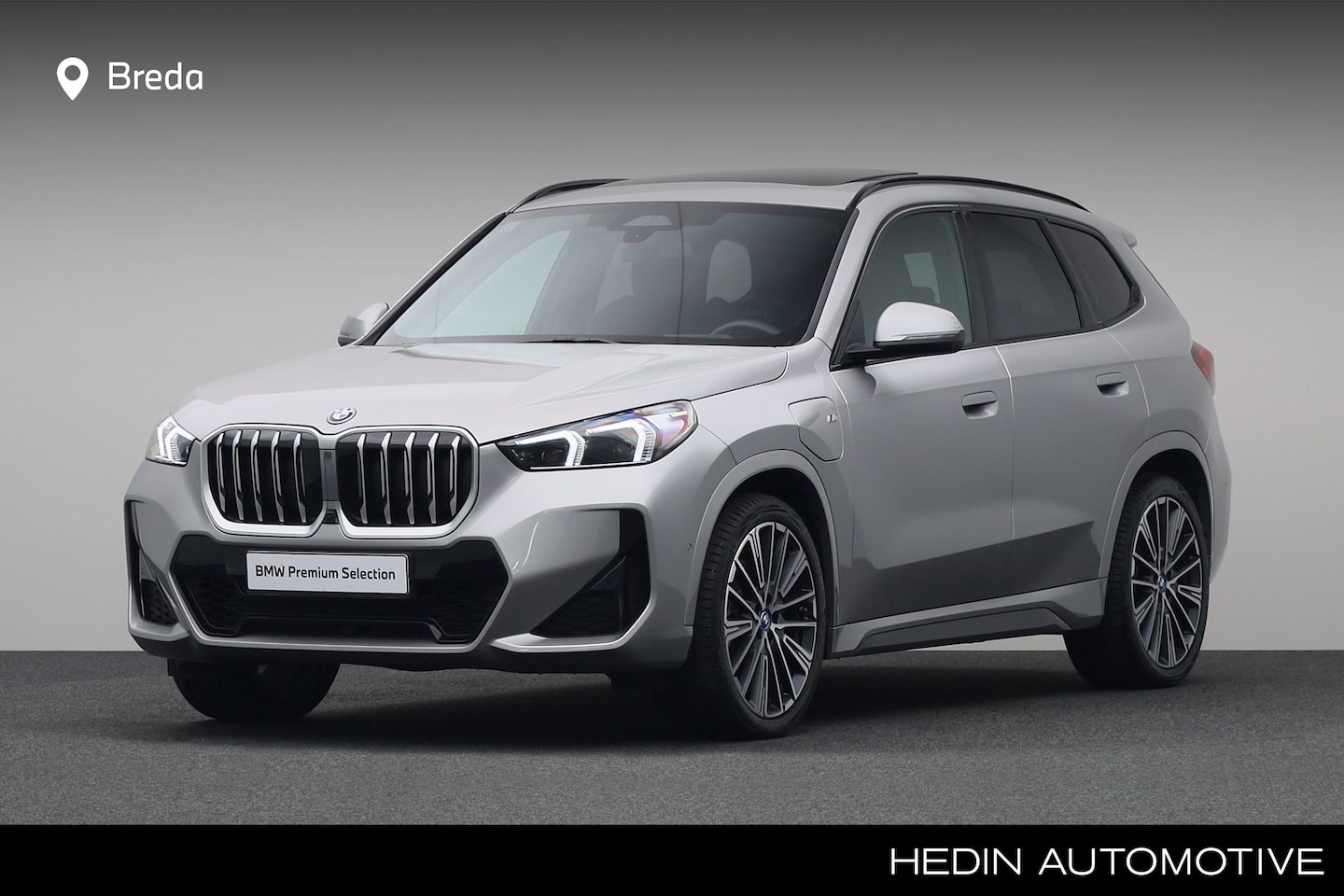 BMW X1 - xDrive30e | M-sport | Comfort Access | Driving Assistant Plus | Head Up | Glazen panoramad - AutoWereld.nl