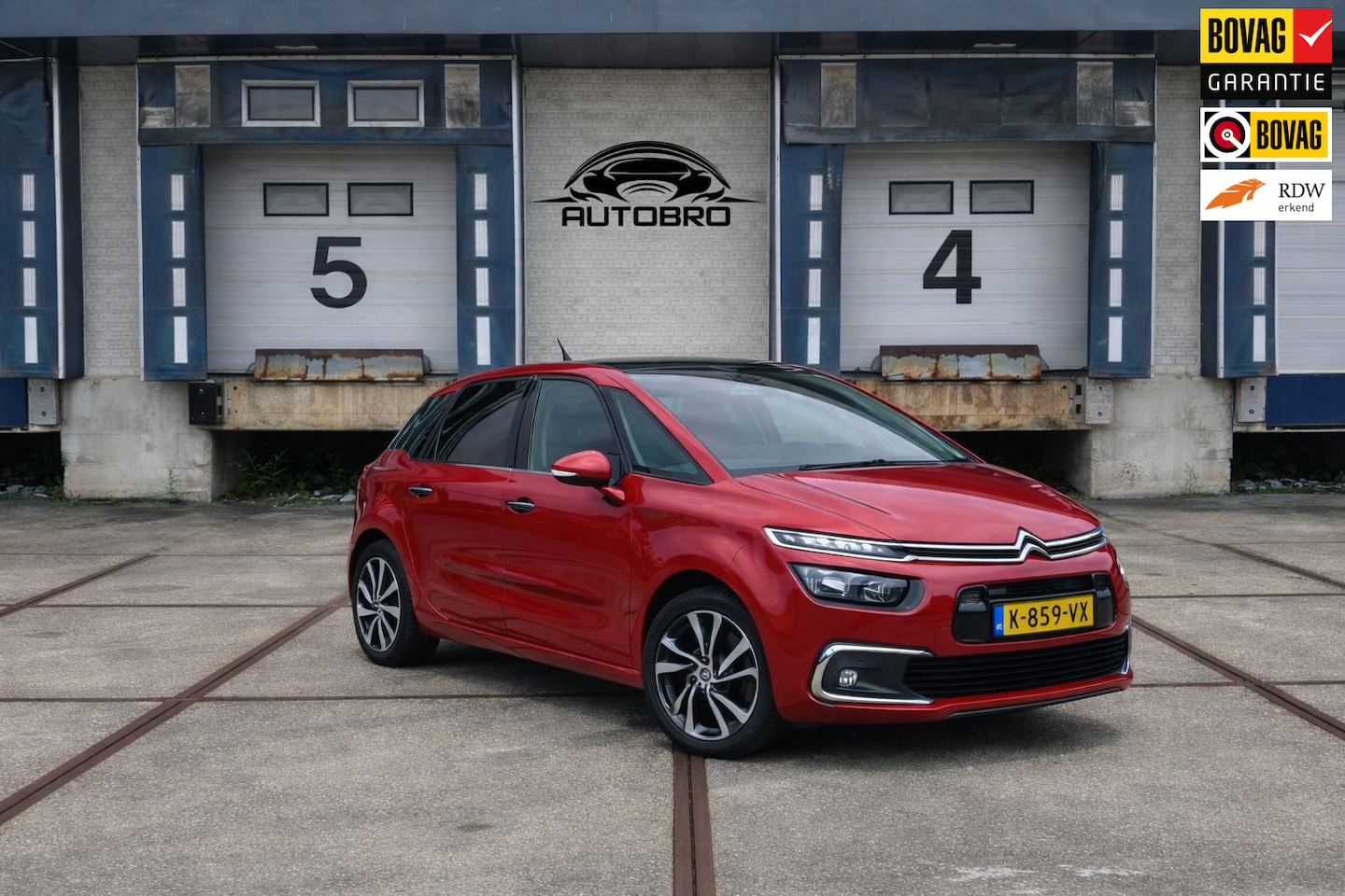 Citroën C4 Picasso - 1.2 PureTech Feel 1.2 PureTech Feel (Massagestoel+PANO+CarPlay+CAM) - AutoWereld.nl