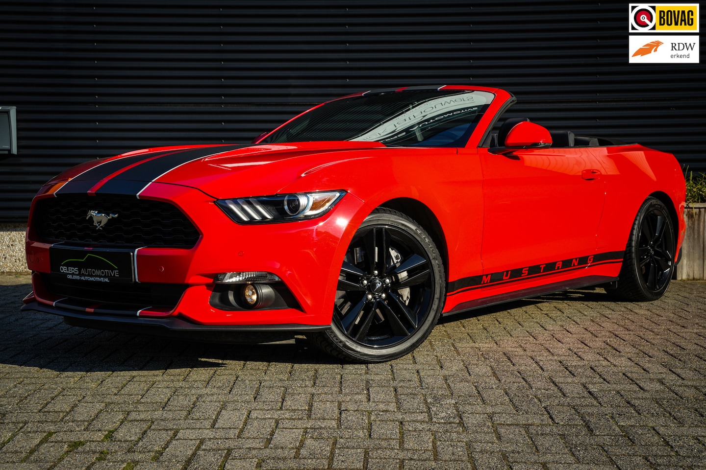 Ford Mustang Convertible - 2.3 EcoBoost 317pk| 1 Eigenaar | EU-Model | 100% Ford Service | GT-Pack | Full Options! | - AutoWereld.nl