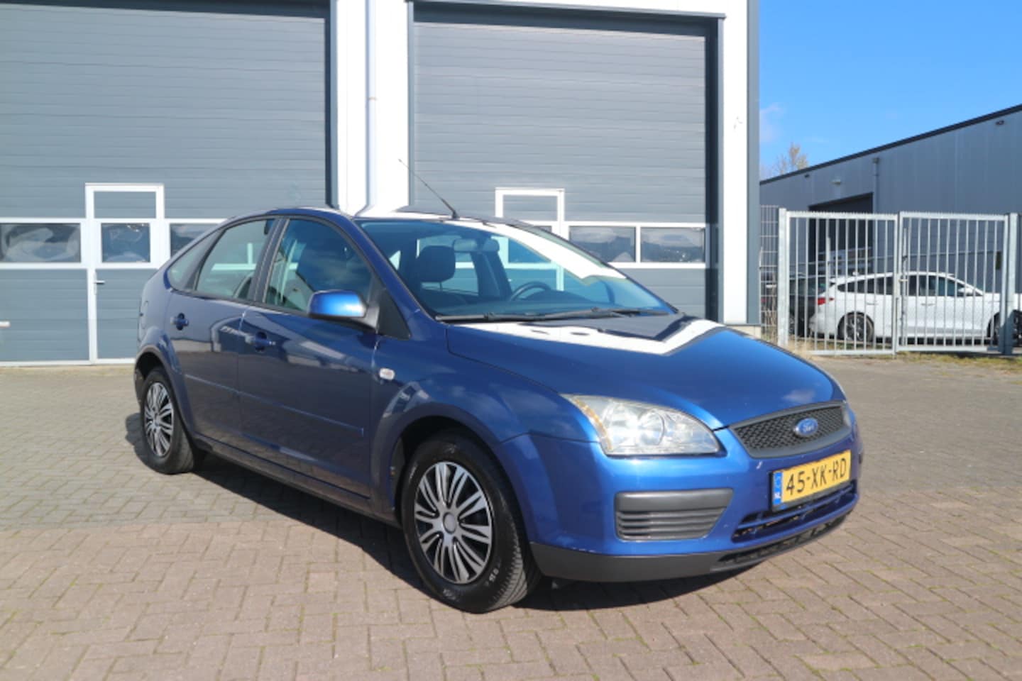 Ford Focus - 1.6-16V Trend AUTOMAAT - AutoWereld.nl