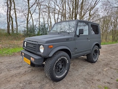 Suzuki LJ/SJ - SJ 413 VJX – 1987 | Unieke 4x4 in raptor line coating
