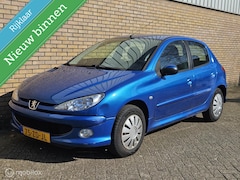 Peugeot 206 - 1.4 Forever | NAP | APK | Airco |NIEUWE BANDEN |